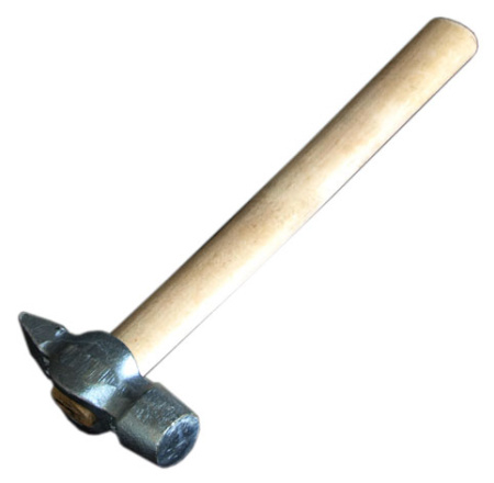 Молоток слесaрный 0,4 кг кругл. оцинк. боек, дер. ручка (Камышин)